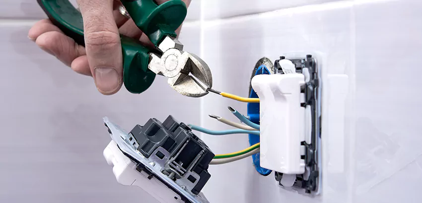 Outlet and Switch Repair Services in Richland